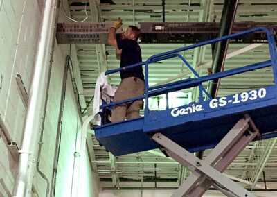 Warehouse facility industrial lighting repairs